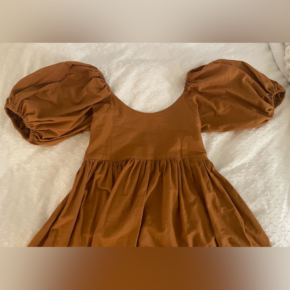 Elegant Brown Midi Dress - Picture 6 of 16